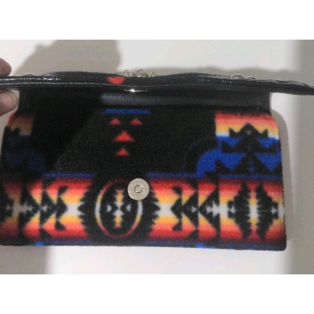 Women's Silver Cross Religious Bright Fleece Fabric Covered Wallet 8" X 5" - Picture 7 of 9